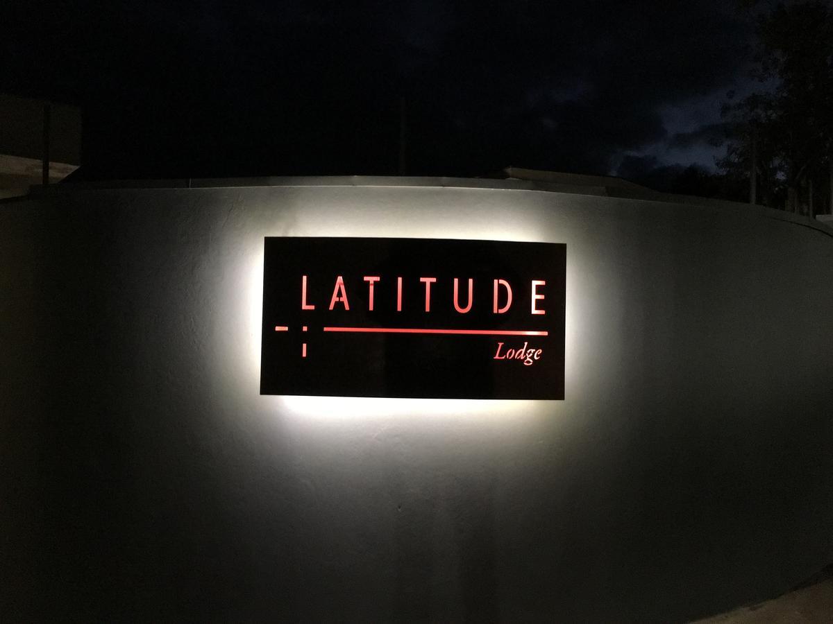 Latitude Lodge Куня Екстер'єр фото